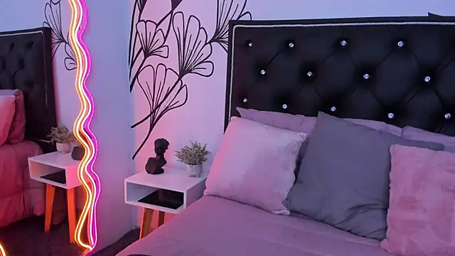 Sweet Ariadna  online show from 06-14-26, 12:18