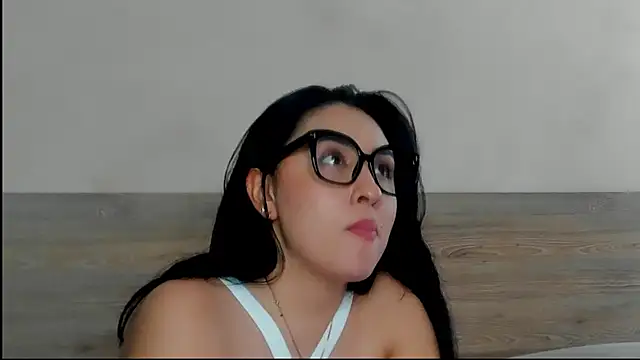 Snapshot of AnushaKumari chatting on 06-27-26, 07:52 AnushaKumari online show from 06-27-26, 07:52