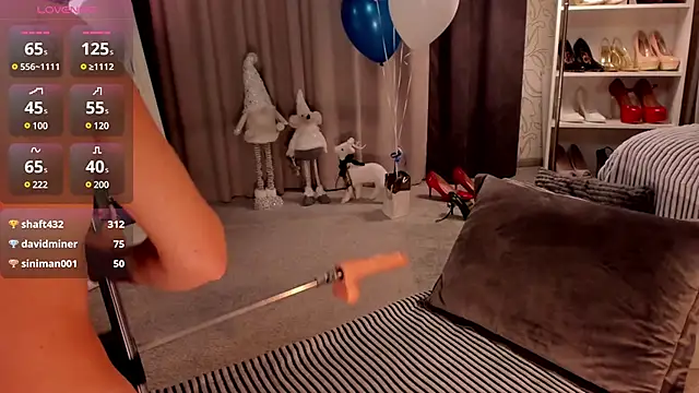 Jullia Moor online show from 01-25-25, 04:23