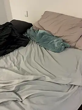 sweeti Em online show from 01-13-26, 08:03