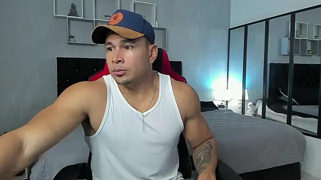 tyler hank01 online show from 10-10-25, 08:52