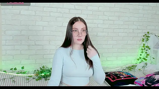 LinaKenny online show from 03-19-26, 05:39