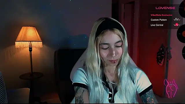 Snapshot of Saucy_Jenn chatting on 01-09-25, 03:26 Saucy Jenn online show from 01-09-25, 03:26