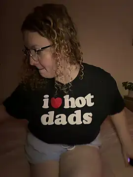 EmmieRae online show from 01-14-26, 05:24