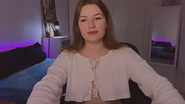 alwaysfrida online show from 10-27-25, 11:36