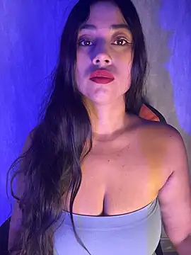 Valentinne z online show from 02-13-26, 11:28