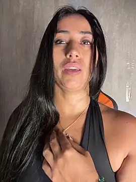 Valentinne z online show from 03-22-26, 06:33