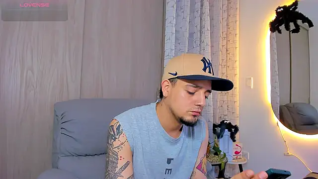 alejandro calderon1 online show from 10-22-25, 03:29