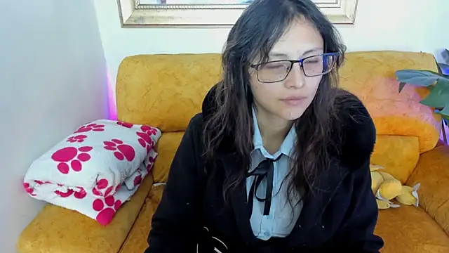 Kyomi chang online show from 05-27-26, 12:24