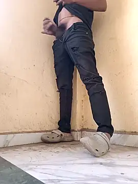 Snapshot of Vishupatil99 chatting on 01-09-26, 10:40 Vishupatil99 online show from 01-09-26, 10:40