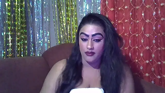 Snapshot of EROTICNAWTY2 chatting on 05-31-26, 02:31 EROTICNAWTY2 online show from 05-31-26, 02:31