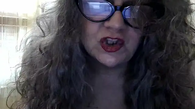 DestineeLoverGirl online show from 11-19-25, 02:28