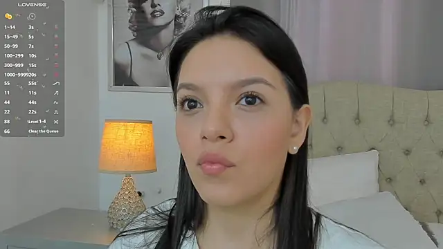 Snapshot of Beautyari_ chatting on 01-20-25, 12:18 Beautyari online show from 01-20-25, 12:18