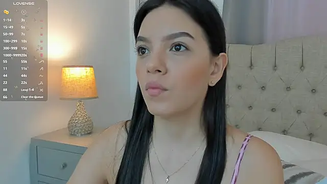 Snapshot of Beautyari_ chatting on 01-28-25, 12:22 Beautyari online show from 01-28-25, 12:22