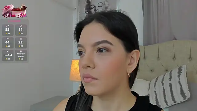 Snapshot of Beautyari_ chatting on 02-14-25, 12:36 Beautyari online show from 02-14-25, 12:36