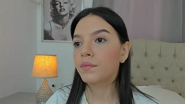 Snapshot of Beautyari_ chatting on 03-05-25, 12:11 Beautyari online show from 03-05-25, 12:11