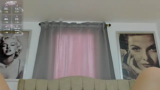 Snapshot of Beautyari_ chatting on 03-12-25, 03:29 Beautyari online show from 03-12-25, 03:29