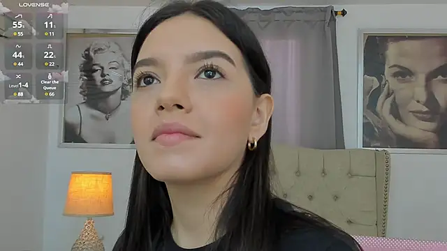 Snapshot of Beautyari_ chatting on 03-22-25, 12:04 Beautyari online show from 03-22-25, 12:04