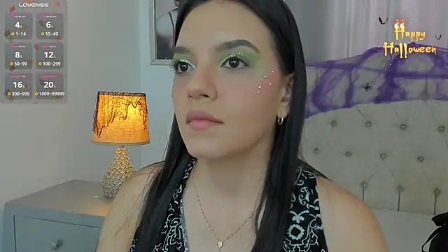 Snapshot of Beautyari_ chatting on 10-17-25, 12:52 Beautyari online show from 10-17-25, 12:52