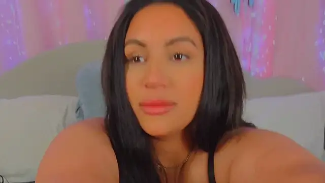 MeghanXO online show from 12-03-24, 03:09