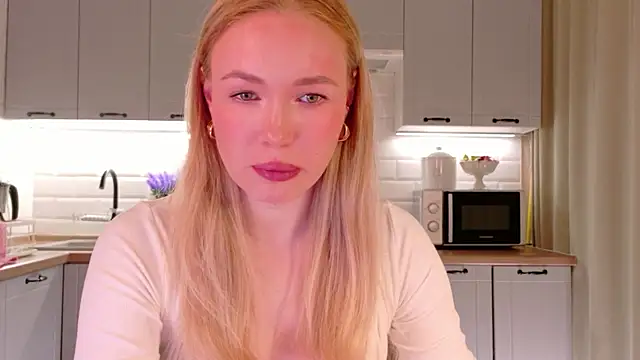 Veronika Mitchel online show from 03-31-26, 04:07