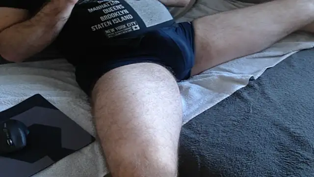 Snapshot of Silver_Boyy chatting on 09-28-25, 02:11 Silver Boyy online show from 09-28-25, 02:11