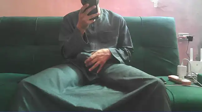 Snapshot of foxsanSs chatting on 02-10-25, 02:41 foxsanSs online show from 02-10-25, 02:41