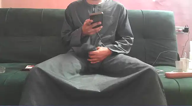 Snapshot of foxsanSs chatting on 03-12-25, 12:04 foxsanSs online show from 03-12-25, 12:04