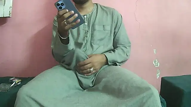 Snapshot of foxsanSs chatting on 09-08-25, 06:40 foxsanSs online show from 09-08-25, 06:40