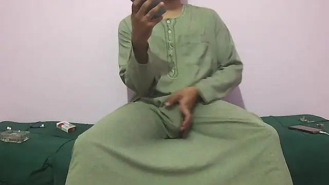 Snapshot of foxsanSs chatting on 09-16-25, 07:04 foxsanSs online show from 09-16-25, 07:04