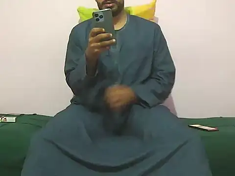 Snapshot of foxsanSs chatting on 11-11-25, 11:27 foxsanSs online show from 11-11-25, 11:27