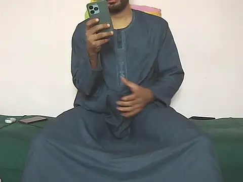 Snapshot of foxsanSs chatting on 11-13-25, 11:31 foxsanSs online show from 11-13-25, 11:31