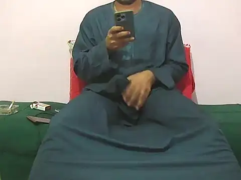 Snapshot of foxsanSs chatting on 01-12-26, 03:28 foxsanSs online show from 01-12-26, 03:28