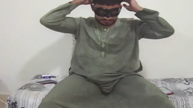 Snapshot of foxsanSs chatting on 05-26-26, 03:19 foxsanSs online show from 05-26-26, 03:19