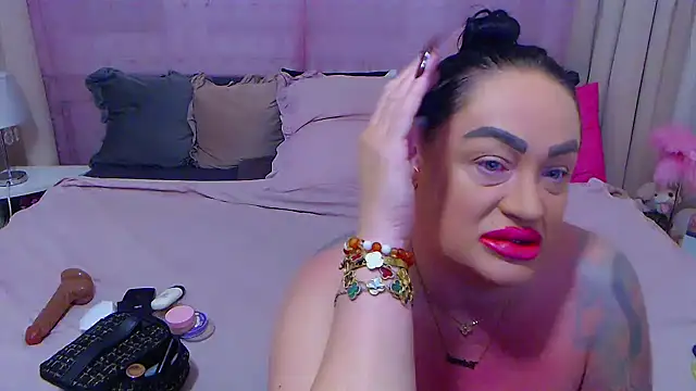 BustyVicky online show from 10-22-25, 09:14