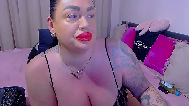 BustyVicky online show from 03-15-26, 09:54