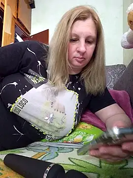 BustyBlond online show from 05-11-26, 04:26