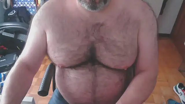 mikeyhotbear online show from 01-27-25, 04:54