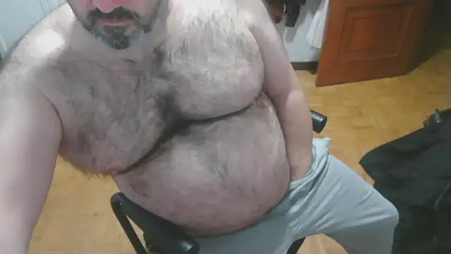 mikeyhotbear online show from 11-20-25, 07:30