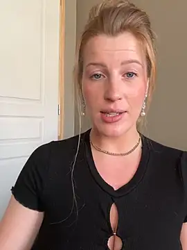 FoxyFrenchy online show from 09-30-25, 03:06