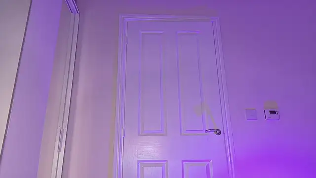 Tinkerbell822 online show from 01-18-26, 09:13