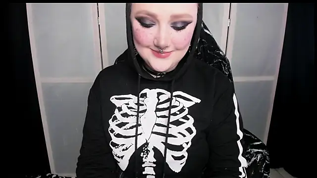 Snapshot of YourDyingBride chatting on 05-09-26, 04:56 YourDyingBride online show from 05-09-26, 04:56