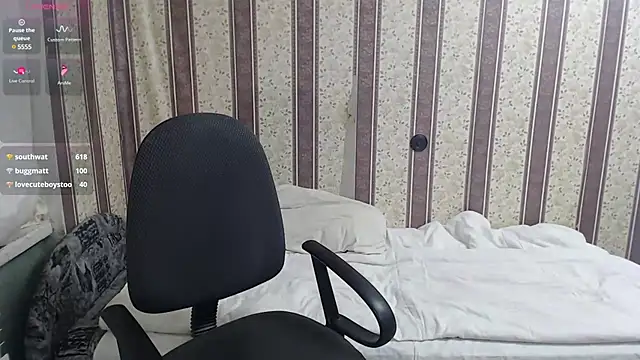 darienlarge online show from 03-09-25, 07:37