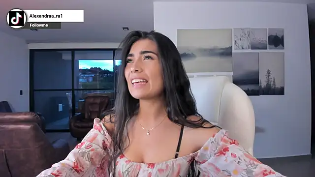 Alexandra ra online show from 06-23-26, 11:14