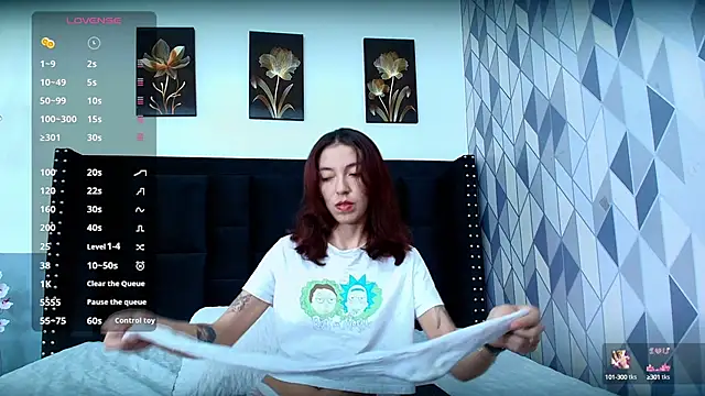 skinnyandcute online show from 02-02-25, 07:35