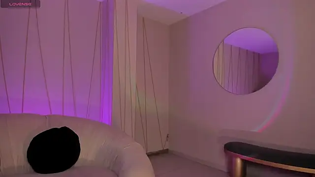 ErikaBenz  online show from 10-24-25, 08:49