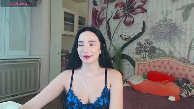 Snapshot of AliciaBow chatting on 12-23-24, 02:07 AliciaBow online show from 12-23-24, 02:07