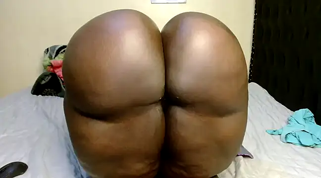 Snapshot of Toomuchbooty33 chatting on 12-03-24, 10:40 Toomuchbooty33 online show from 12-03-24, 10:40