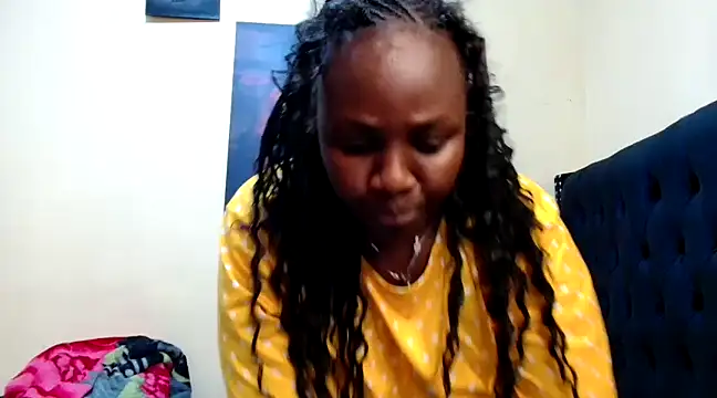 Snapshot of Toomuchbooty33 chatting on 02-01-25, 12:47 Toomuchbooty33 online show from 02-01-25, 12:47