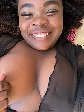 Snapshot of YeminaLeman chatting on 01-16-25, 08:57 YeminaLeman online show from 01-16-25, 08:57